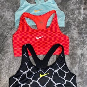 Nike Sports Bra Set